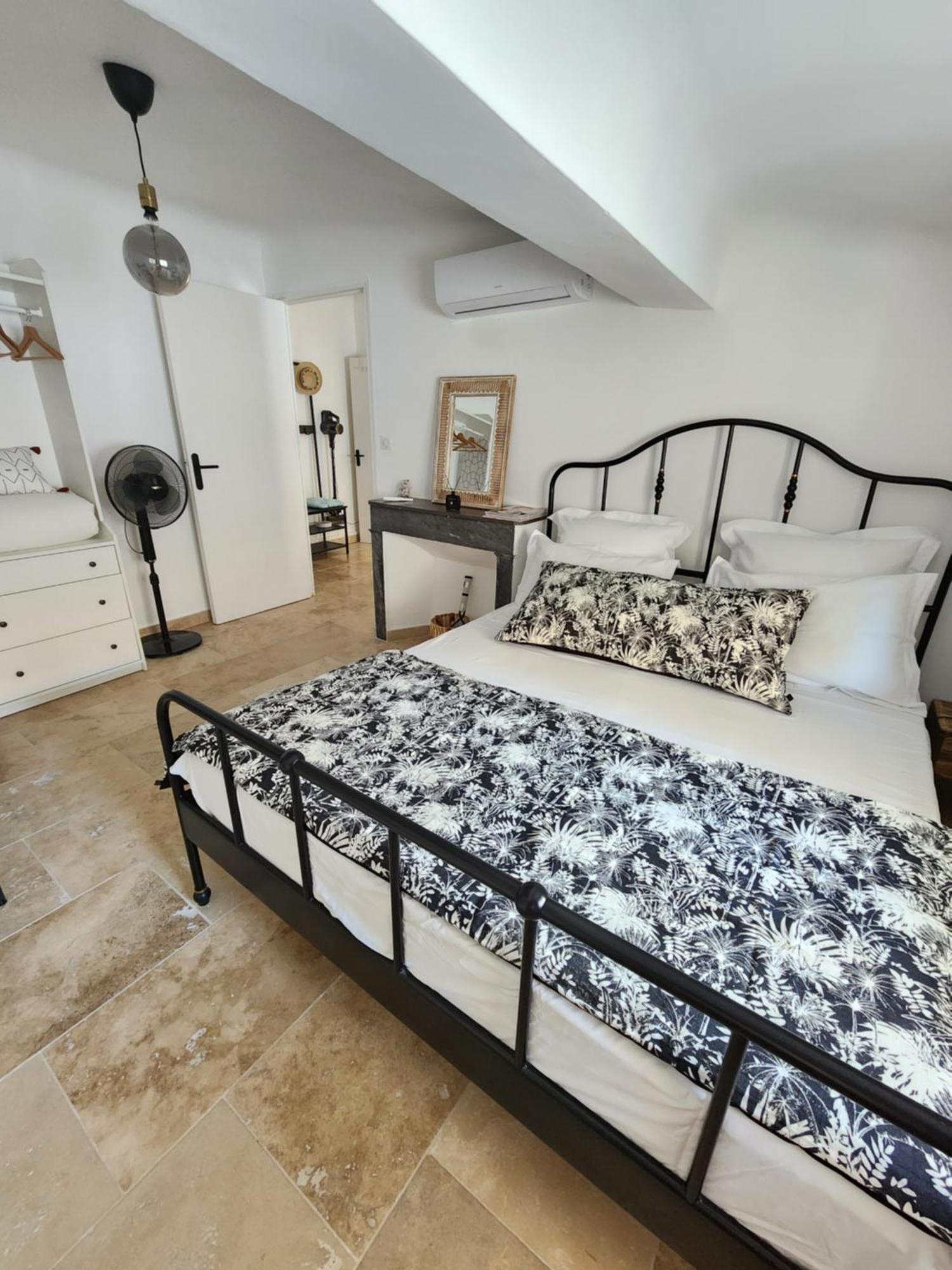 Le Beffroi De Gaston Climatise Apartment Aix-en-Provence Luaran gambar